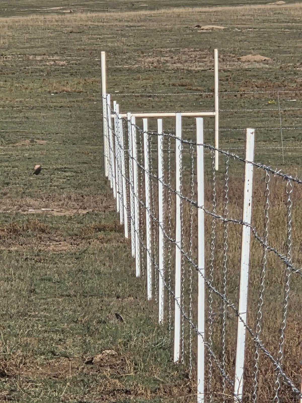 Ranch pipe and wire fencing installation